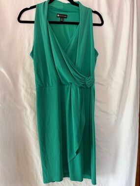 Valerie Bertinelli Sleeveless Teal-Green Wrap Dress